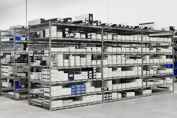 High-bay shelving systems